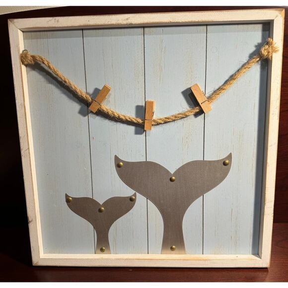 Kohls Wood Whale Tail Photo Display Picture Rustic Coastal Wall Hanging 15x15" - Picture 1 of 7